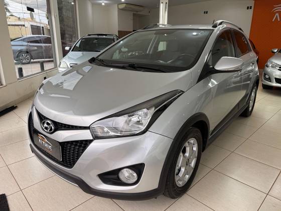 HYUNDAI HB20X 1.6 16V PREMIUM FLEX 4P AUTOMÁTICO HYUNDAI HB20X 1.6 16V PREMIUM FLEX 4P AUTOMÁTICO